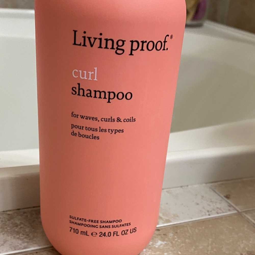 Living Proof Curl Shampoo - Coral - Picture 2 of 2